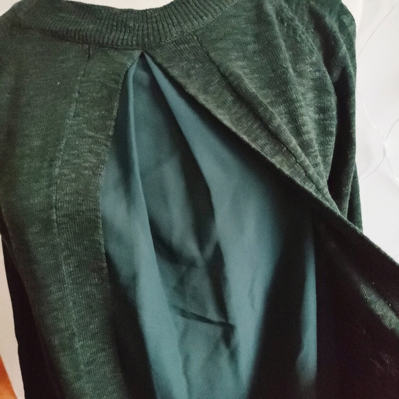 Cold Shoulder Knit Sweater Top / Forest Green / Fits Med/Large - Picture 2 of 4